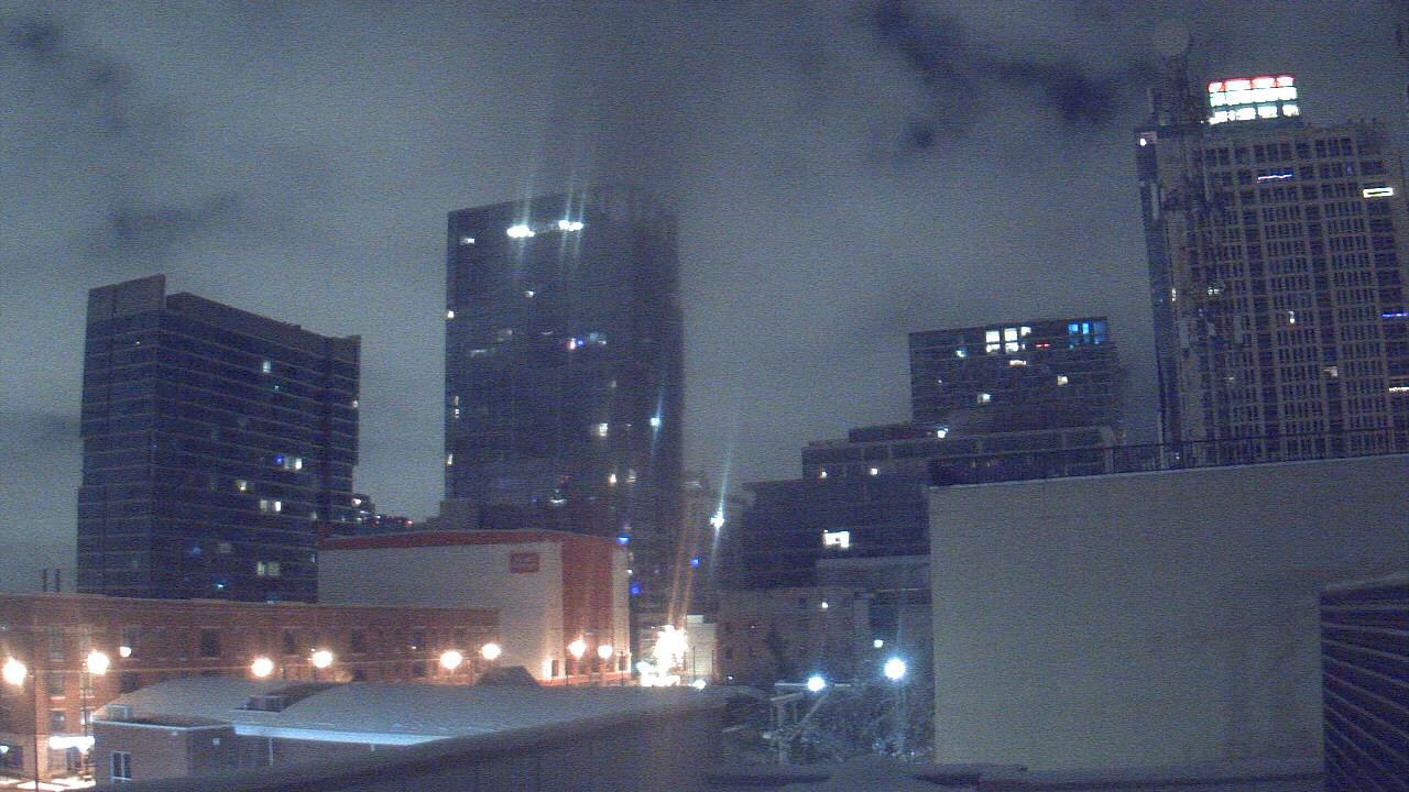 Thumbnail for current weather camera view from Old St Marys School in Chicago, Illinois