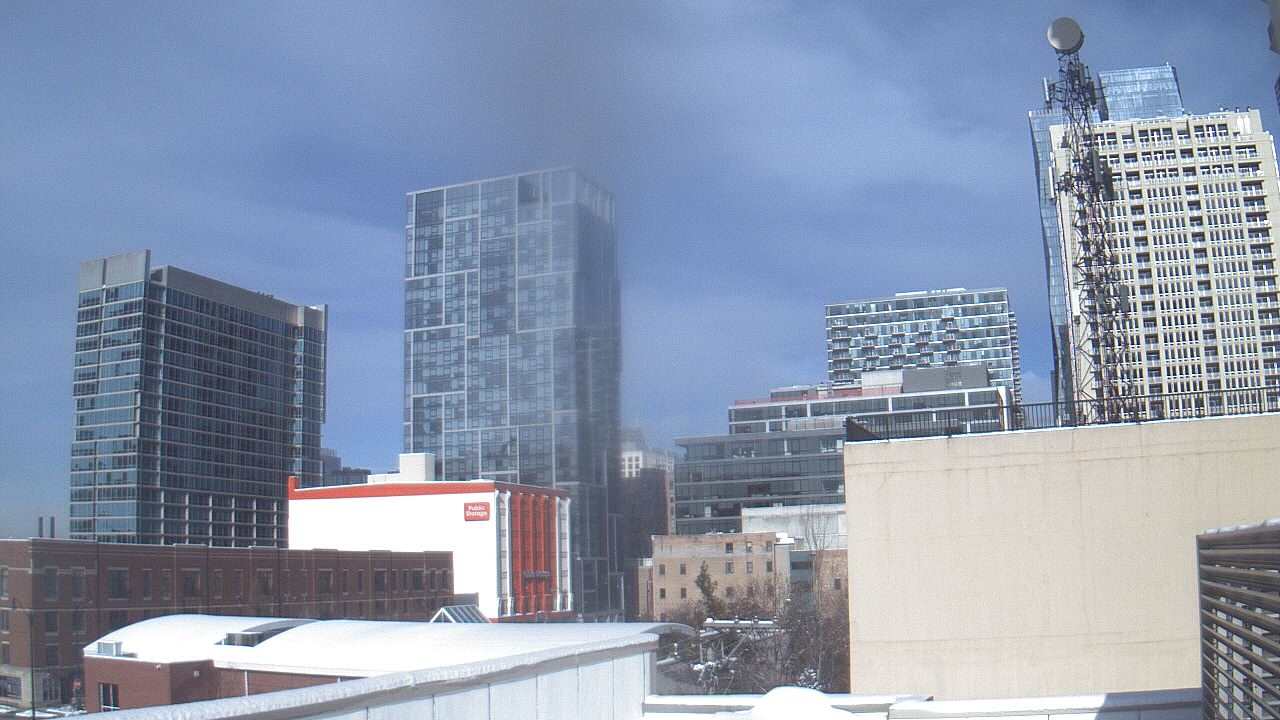 Thumbnail for current weather camera view from Old St Marys School in Chicago, Illinois