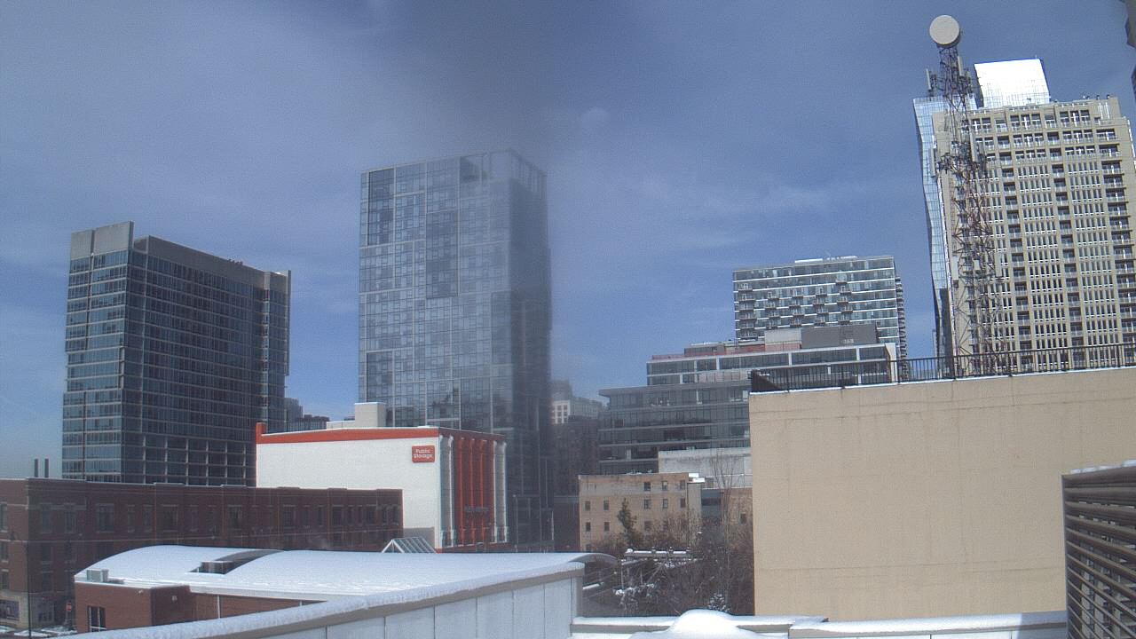 Thumbnail for current weather camera view from Old St Marys School in Chicago, Illinois