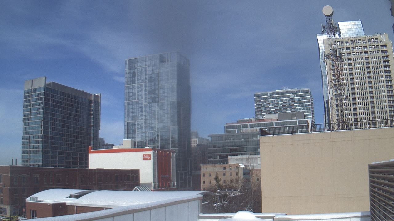 Thumbnail for current weather camera view from Old St Marys School in Chicago, Illinois