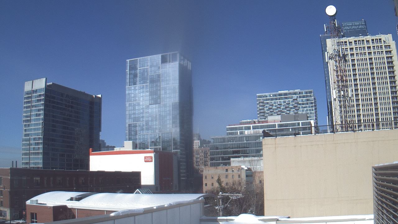 Thumbnail for current weather camera view from Old St Marys School in Chicago, Illinois