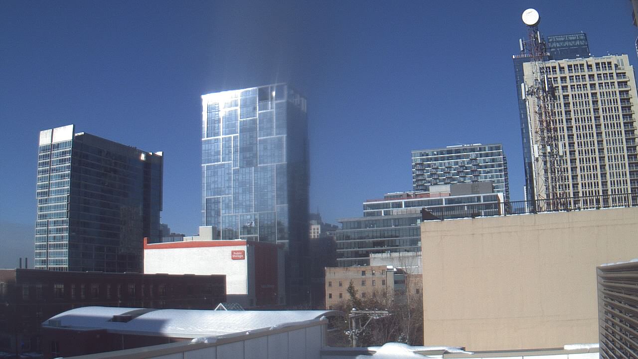 Thumbnail for current weather camera view from Old St Marys School in Chicago, Illinois