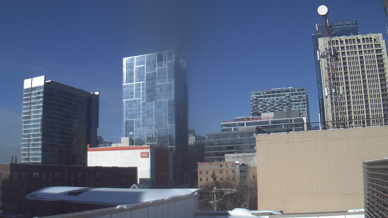 Thumbnail for current weather camera view from Old St Marys School in Chicago, Illinois