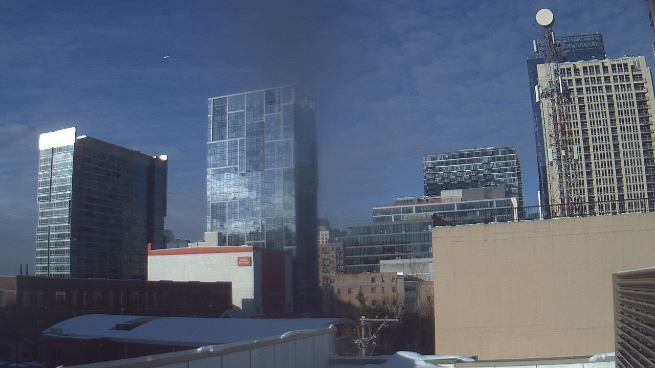 Thumbnail for current weather camera view from Old St Marys School in Chicago, Illinois