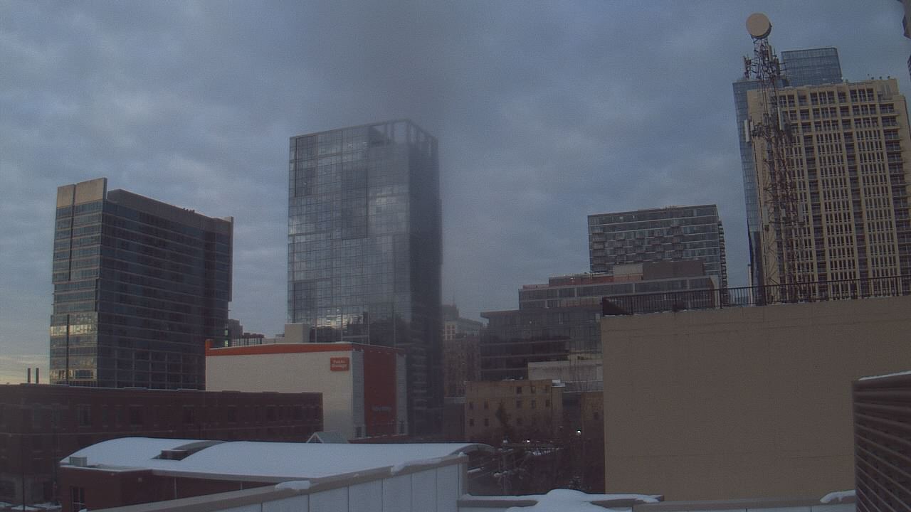 Thumbnail for current weather camera view from Old St Marys School in Chicago, Illinois