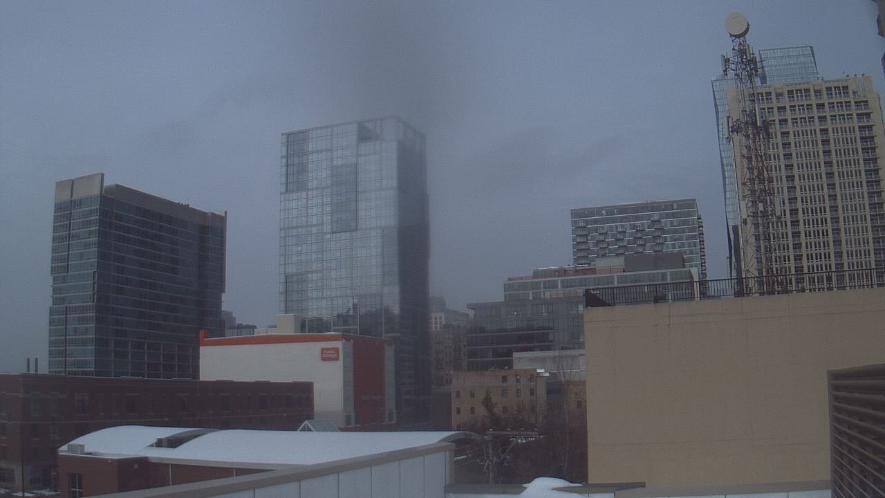 Thumbnail for current weather camera view from Old St Marys School in Chicago, Illinois