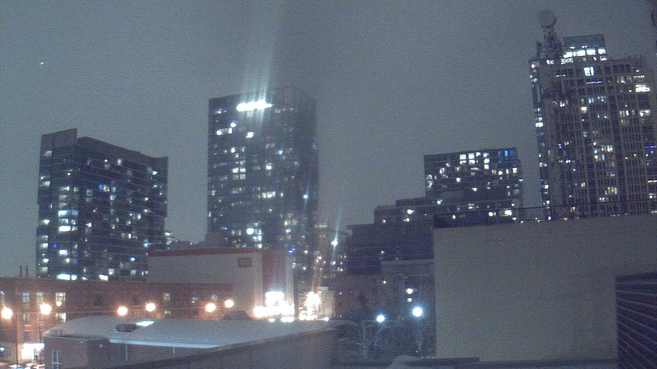 Thumbnail for current weather camera view from Old St Marys School in Chicago, Illinois