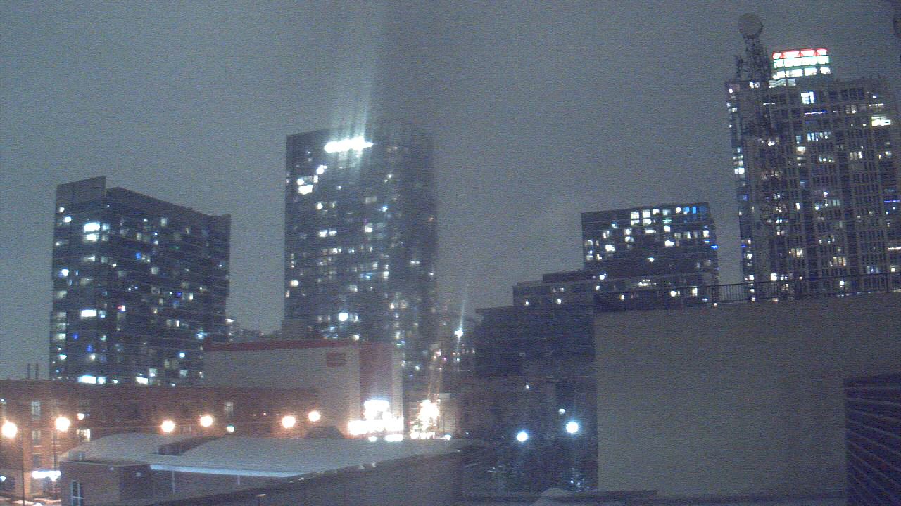 Thumbnail for current weather camera view from Old St Marys School in Chicago, Illinois