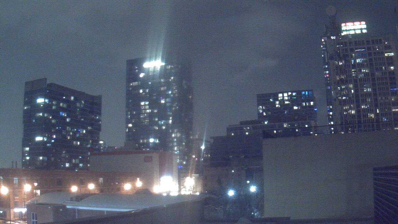 Thumbnail for current weather camera view from Old St Marys School in Chicago, Illinois