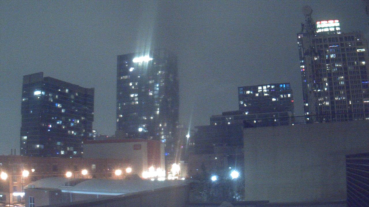 Thumbnail for current weather camera view from Old St Marys School in Chicago, Illinois