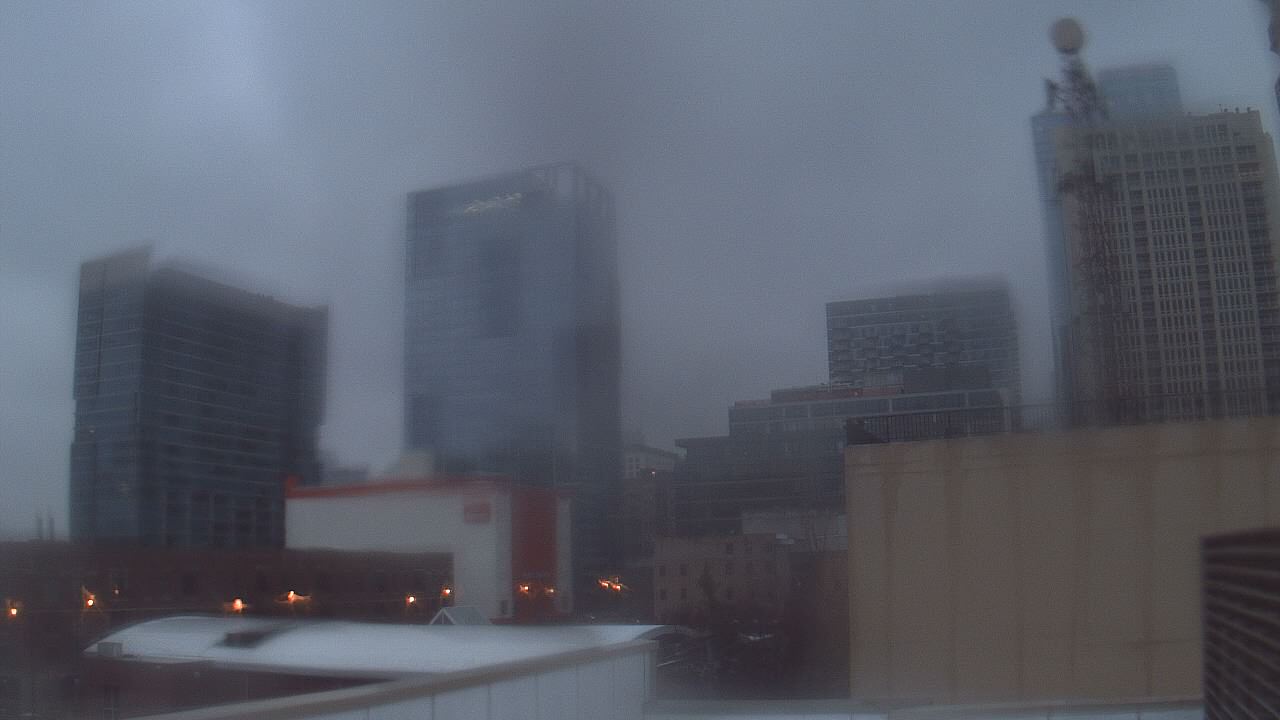 Thumbnail for current weather camera view from Old St Marys School in Chicago, Illinois