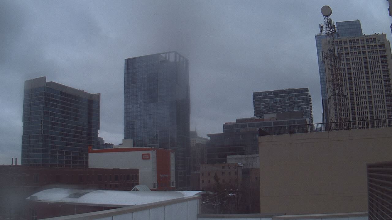 Thumbnail for current weather camera view from Old St Marys School in Chicago, Illinois