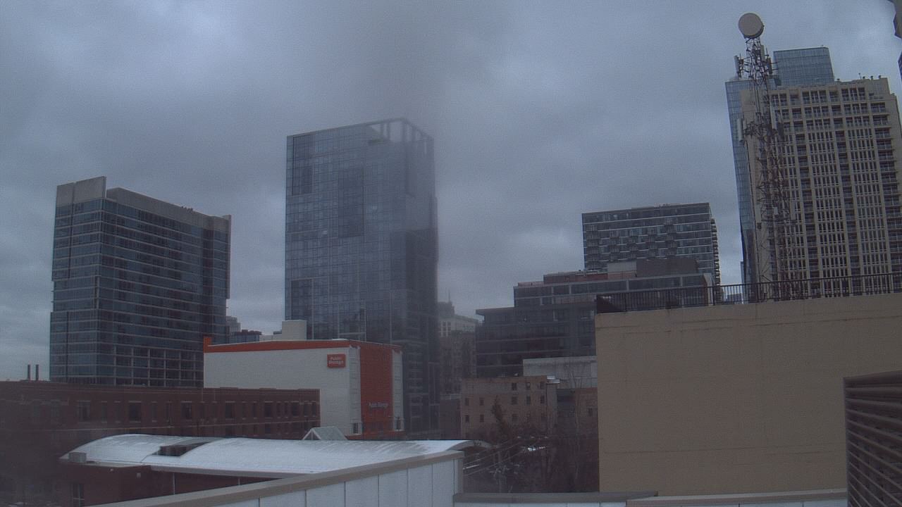 Thumbnail for current weather camera view from Old St Marys School in Chicago, Illinois