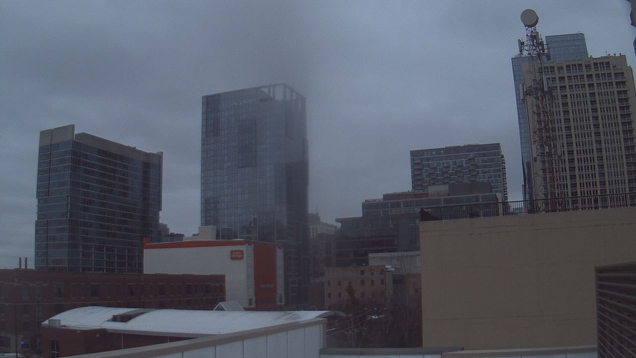 Thumbnail for current weather camera view from Old St Marys School in Chicago, Illinois