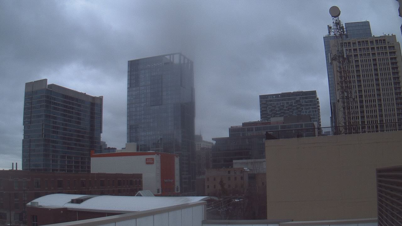 Thumbnail for current weather camera view from Old St Marys School in Chicago, Illinois