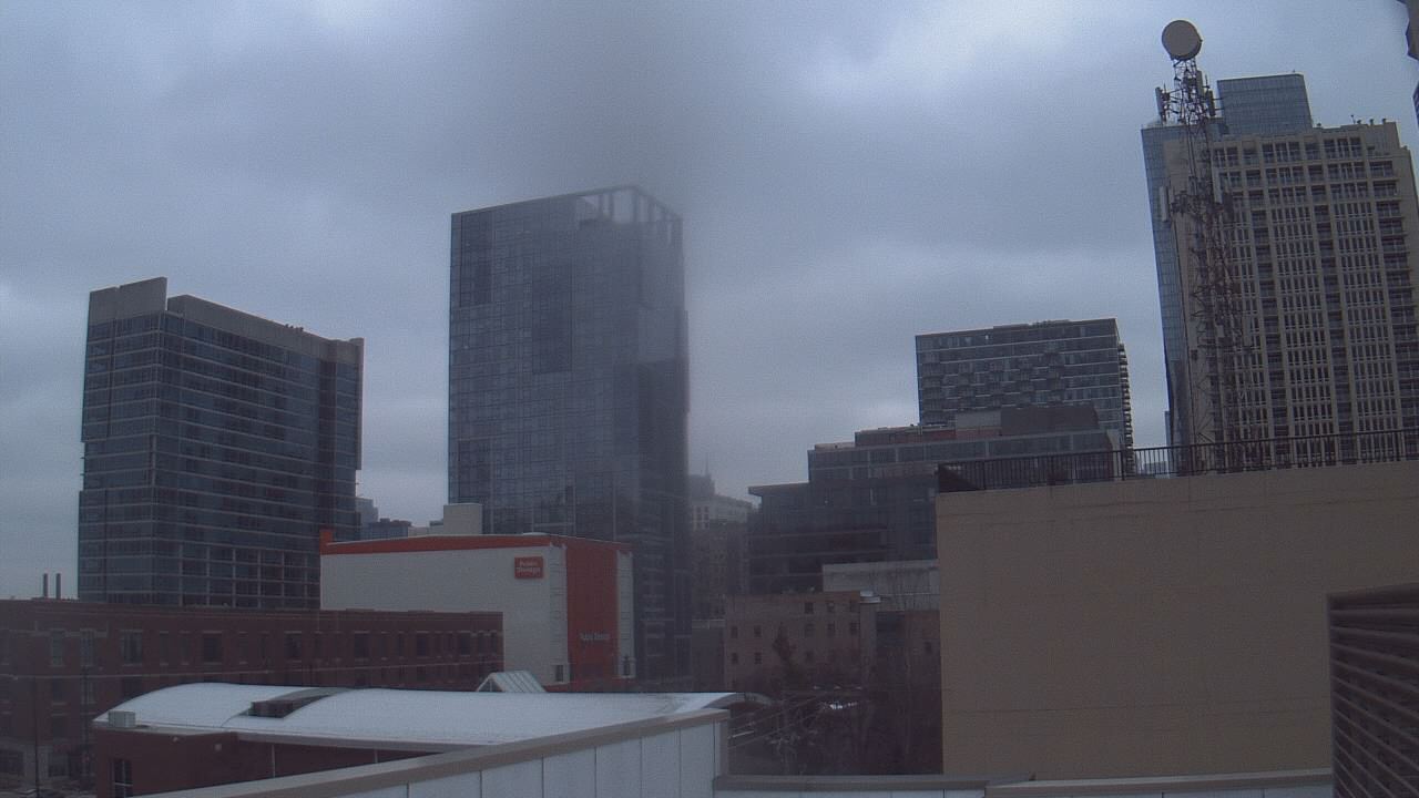 Thumbnail for current weather camera view from Old St Marys School in Chicago, Illinois