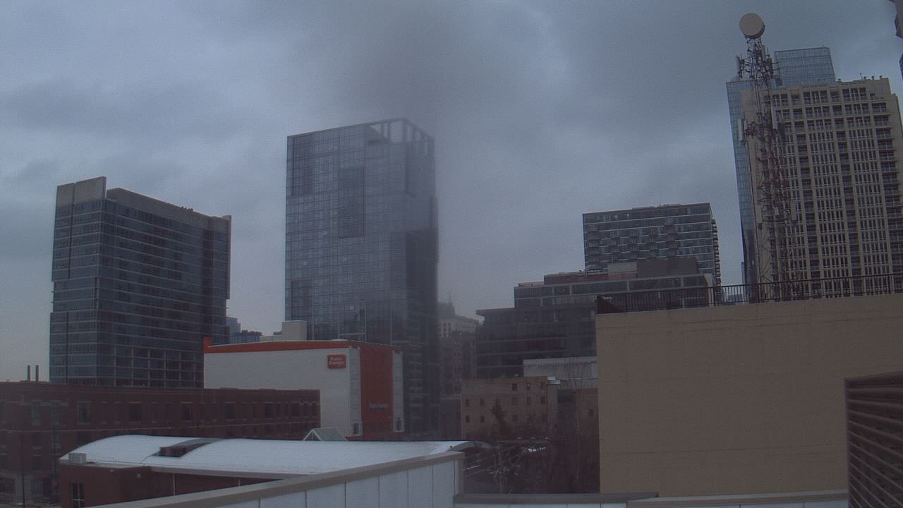 Thumbnail for current weather camera view from Old St Marys School in Chicago, Illinois