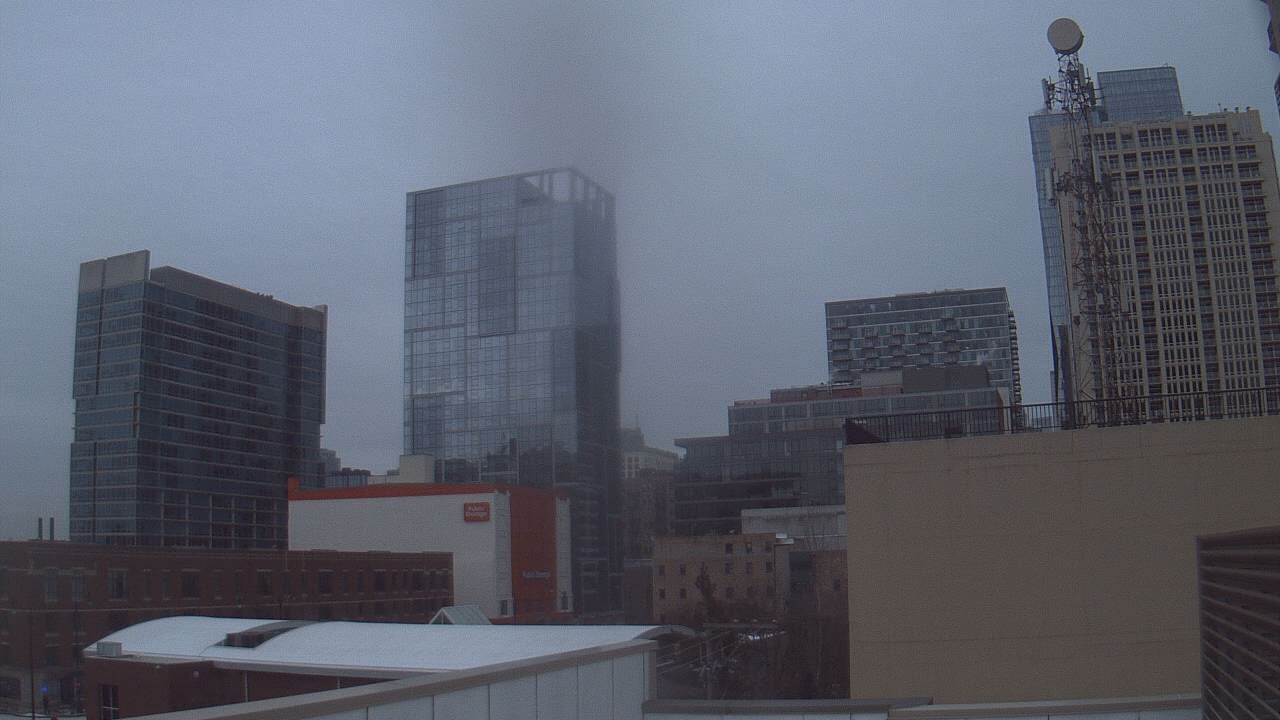 Thumbnail for current weather camera view from Old St Marys School in Chicago, Illinois