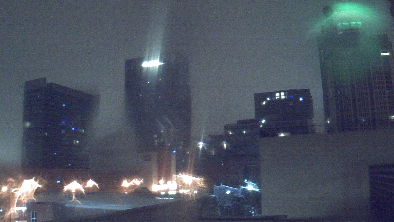 Thumbnail for current weather camera view from Old St Marys School in Chicago, Illinois