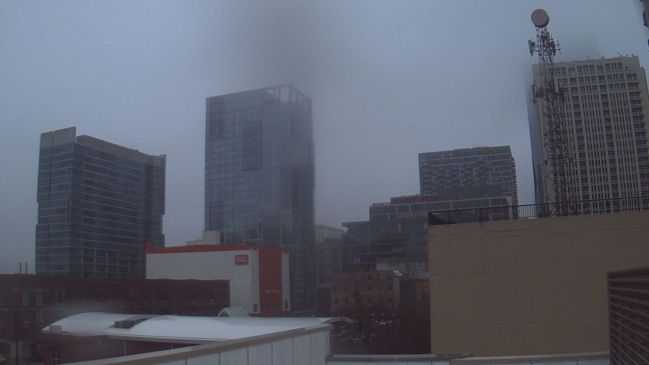 Thumbnail for current weather camera view from Old St Marys School in Chicago, Illinois