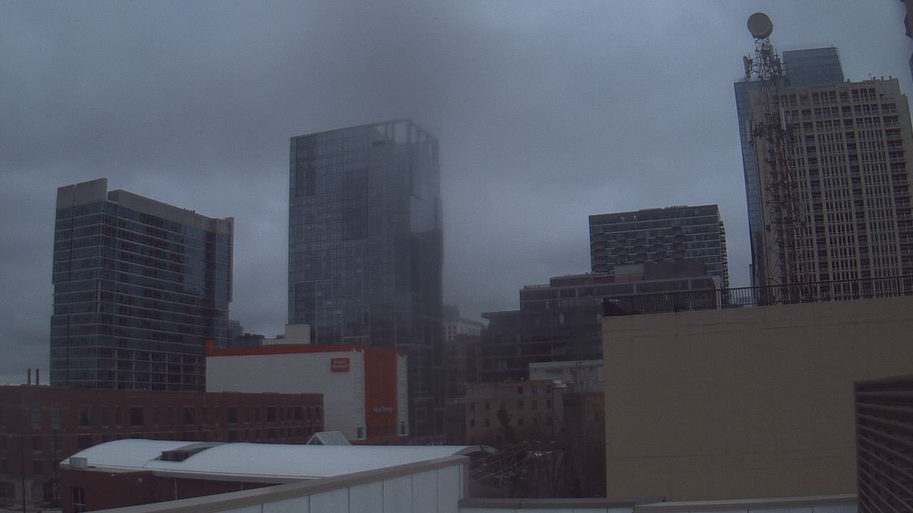 Thumbnail for current weather camera view from Old St Marys School in Chicago, Illinois