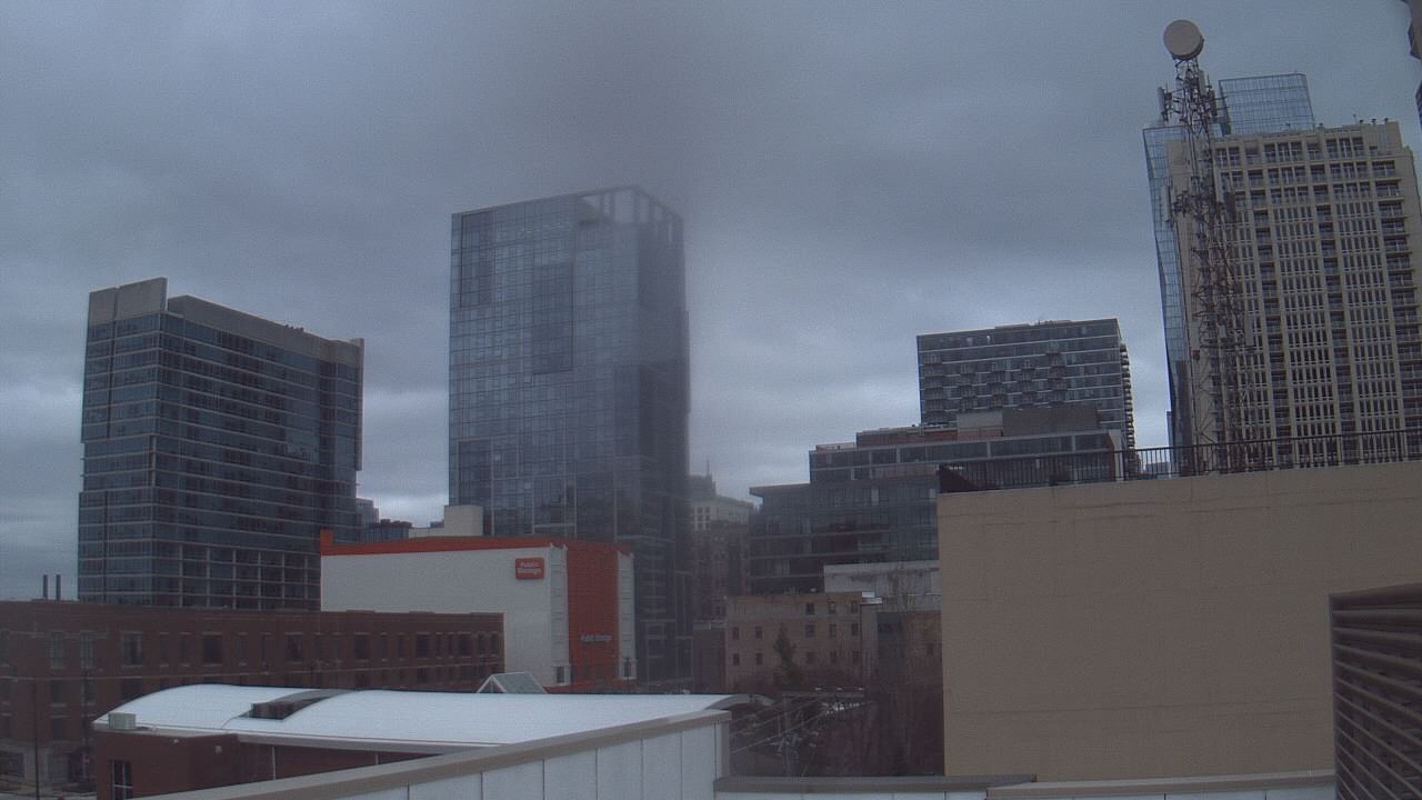 Thumbnail for current weather camera view from Old St Marys School in Chicago, Illinois