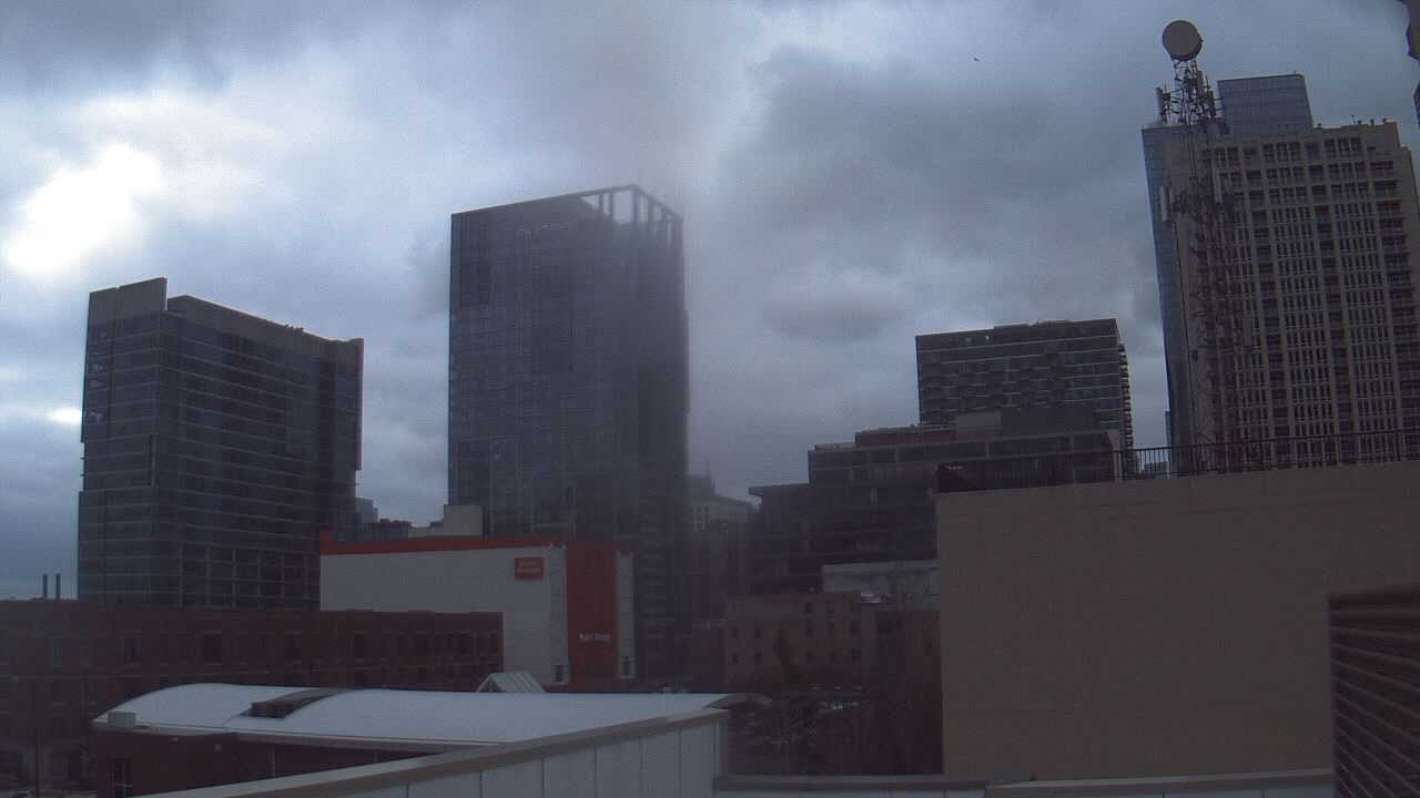 Thumbnail for current weather camera view from Old St Marys School in Chicago, Illinois