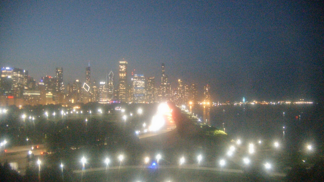 Thumbnail for current weather camera view from The Field Museum in Chicago, Illinois