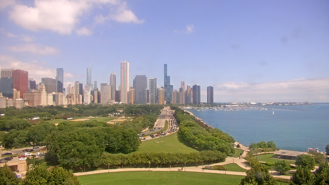 Thumbnail for current weather camera view from The Field Museum in Chicago, Illinois