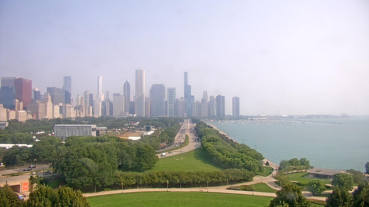 Thumbnail for current weather camera view from The Field Museum in Chicago, Illinois