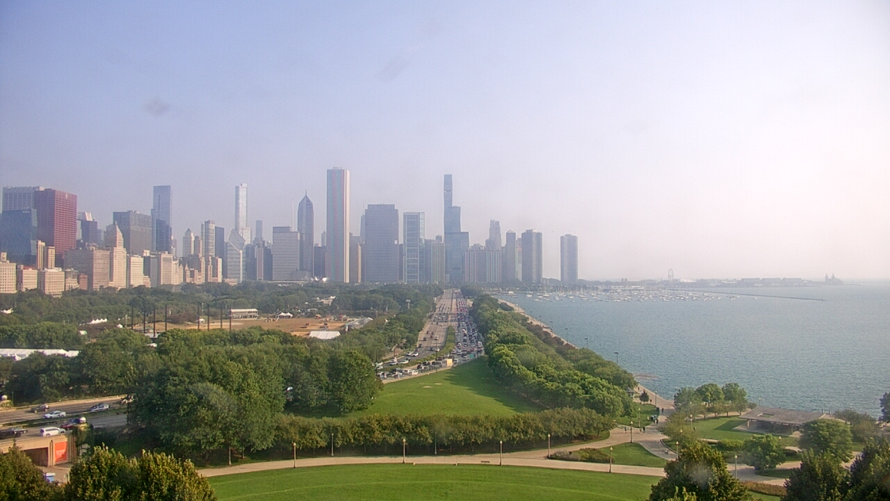 Thumbnail for current weather camera view from The Field Museum in Chicago, Illinois
