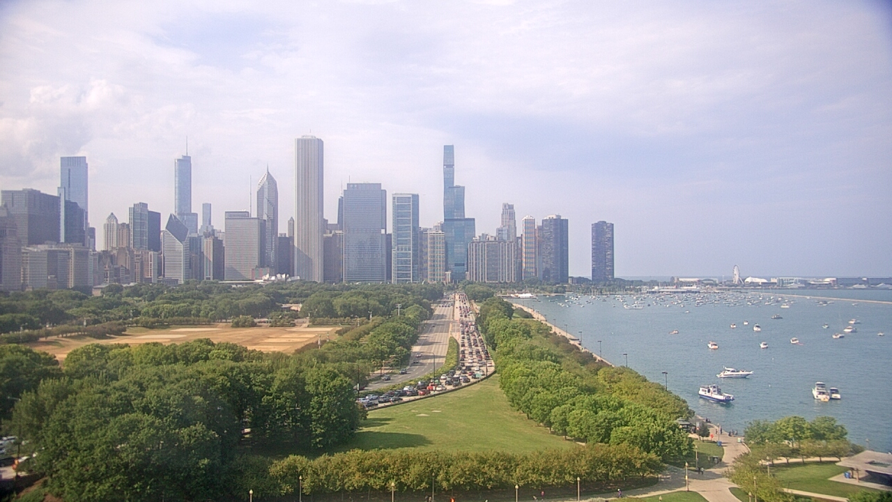 Thumbnail for current weather camera view from The Field Museum in Chicago, Illinois