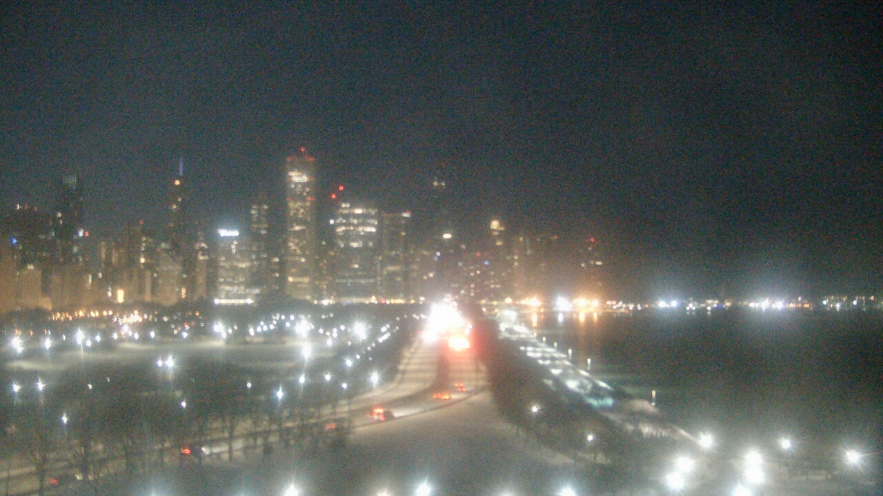 Thumbnail for current weather camera view from The Field Museum in Chicago, Illinois