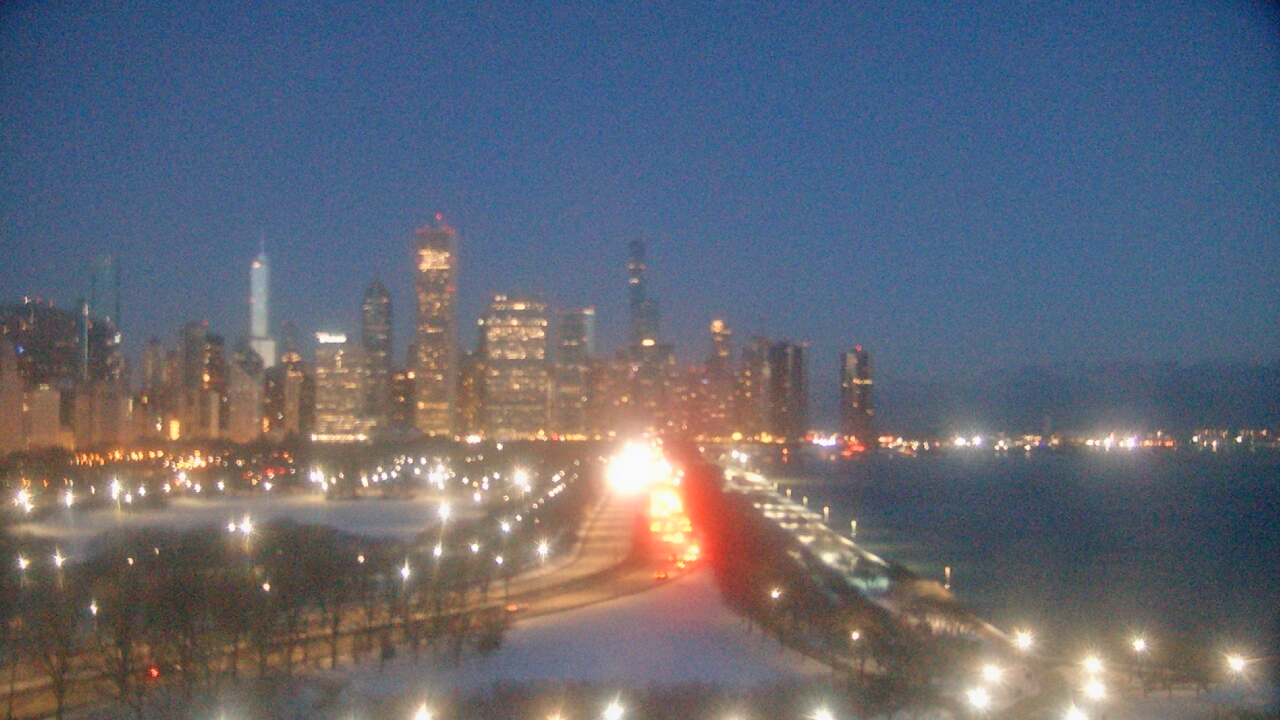 Thumbnail for current weather camera view from The Field Museum in Chicago, Illinois