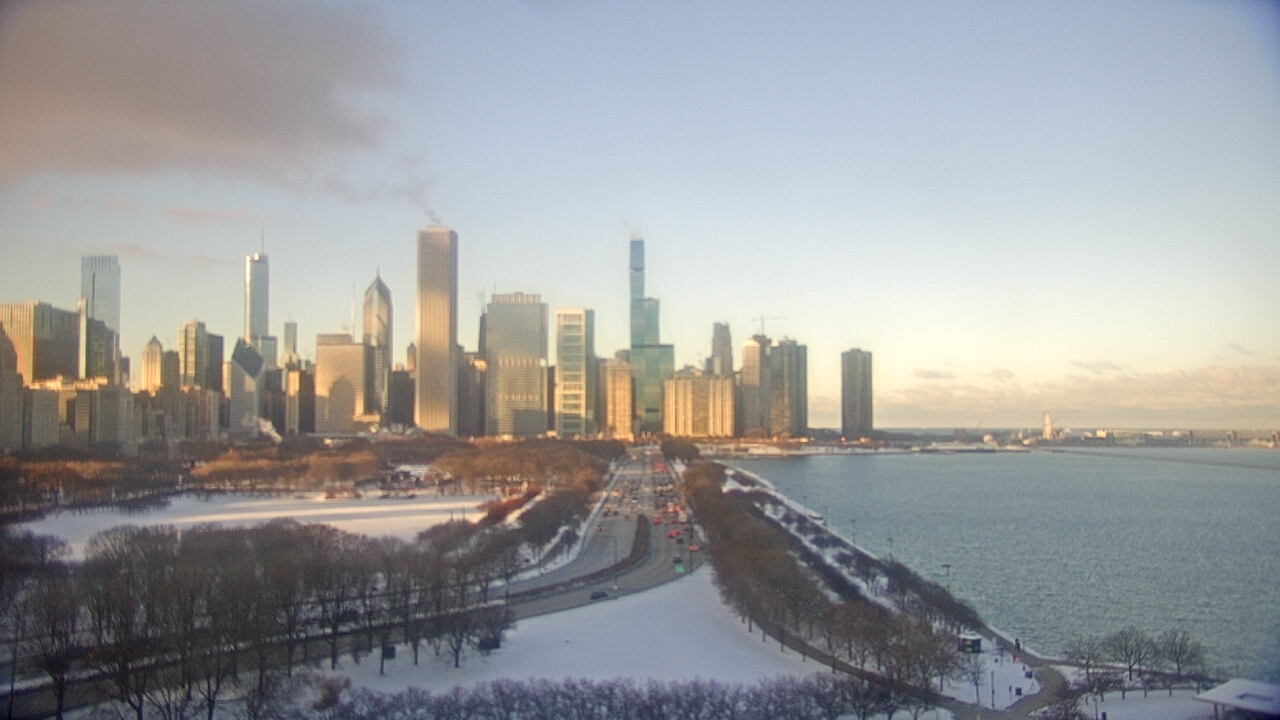 Thumbnail for current weather camera view from The Field Museum in Chicago, Illinois