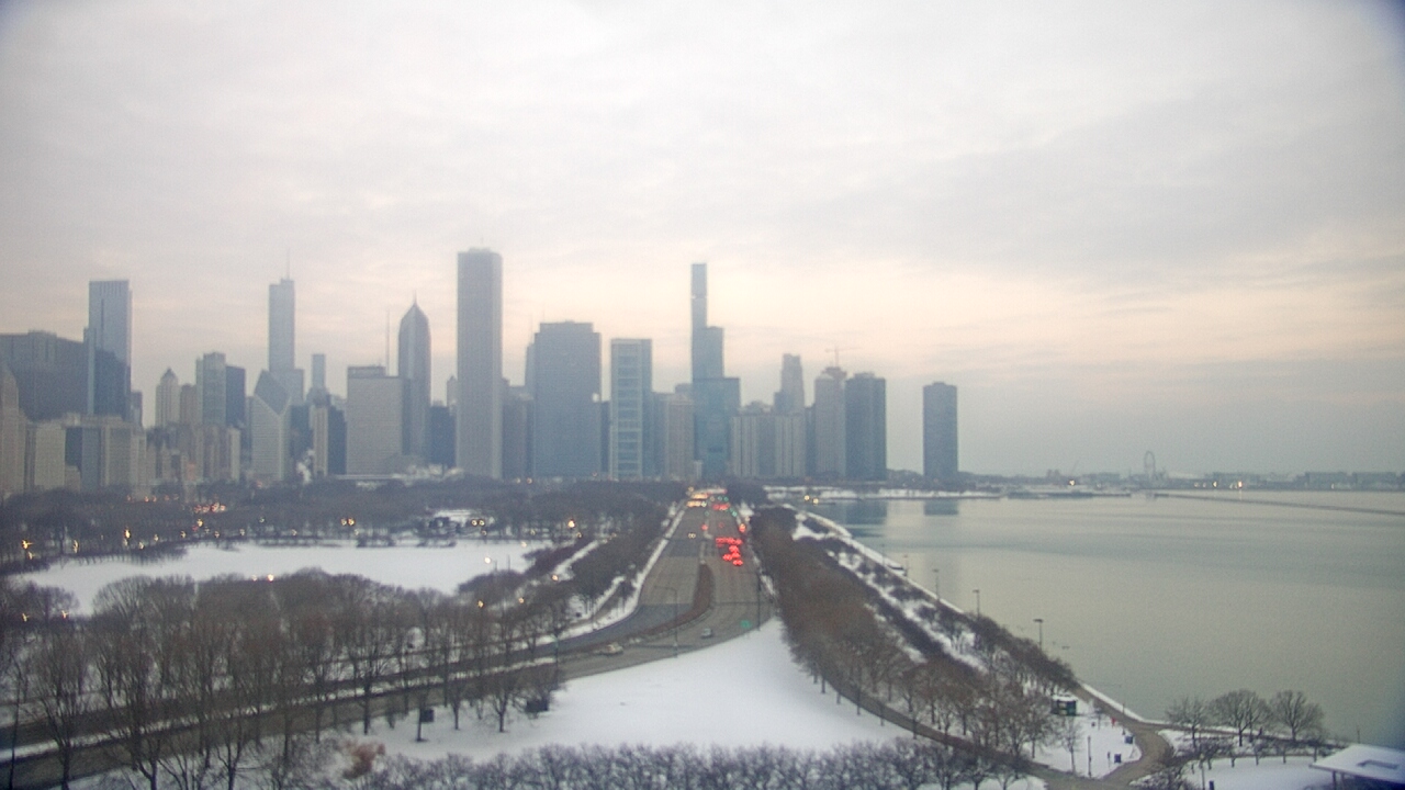 Thumbnail for current weather camera view from The Field Museum in Chicago, Illinois