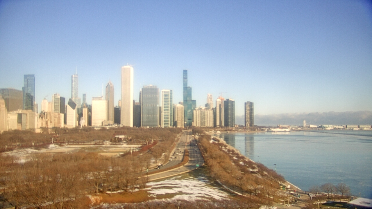 Thumbnail for current weather camera view from The Field Museum in Chicago, Illinois