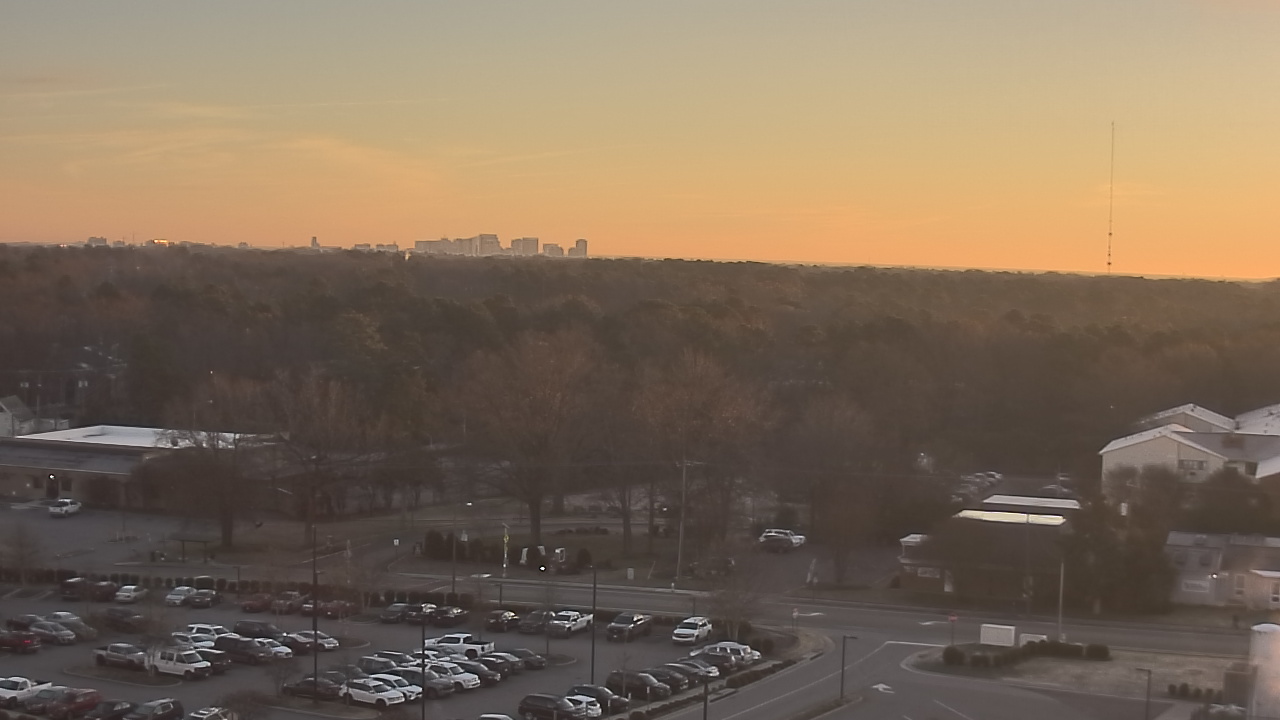 Thumbnail for current weather camera view from Chippenham Hospital in Richmond, Virginia