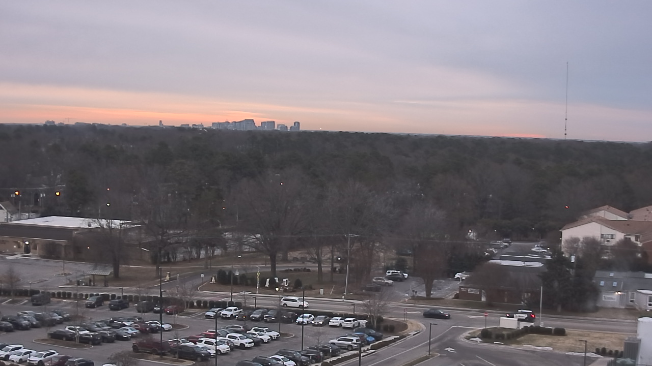 Thumbnail for current weather camera view from Chippenham Hospital in Richmond, Virginia