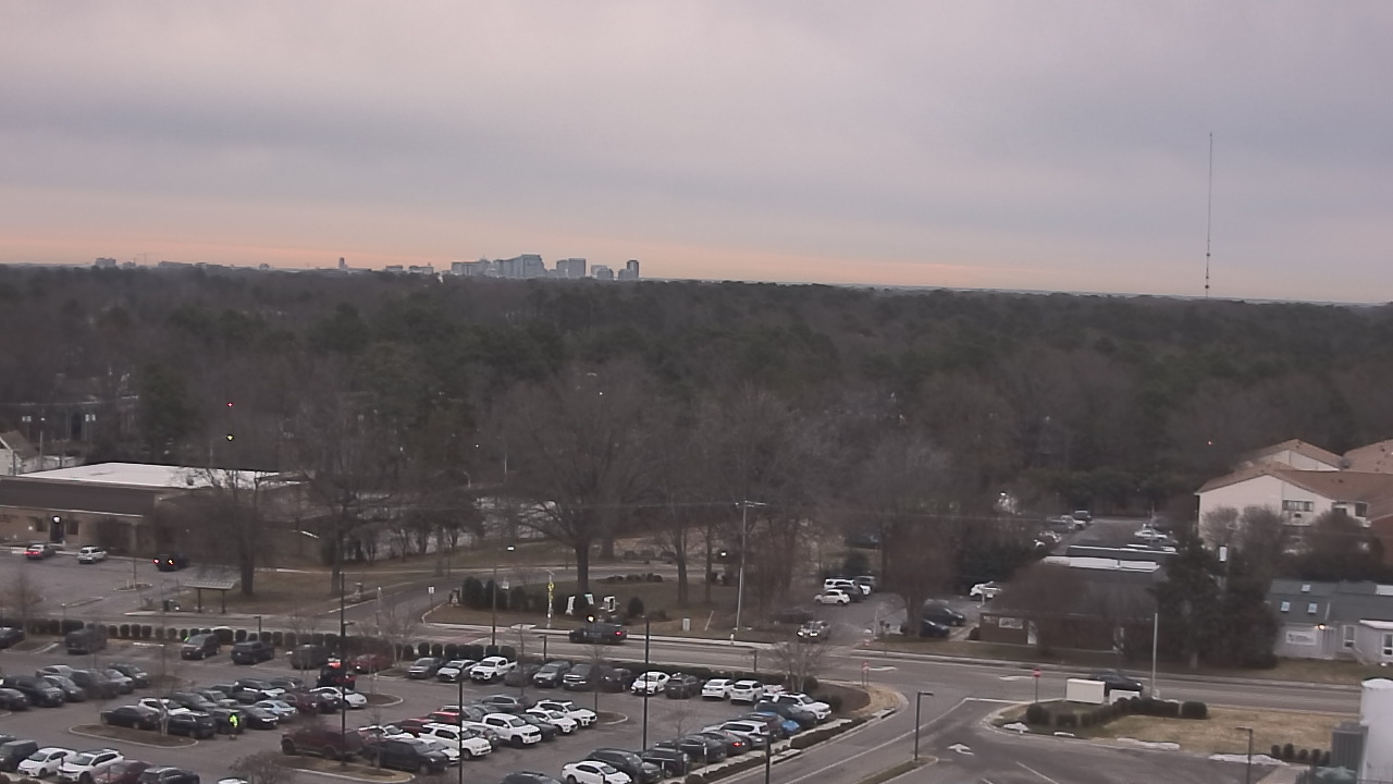 Thumbnail for current weather camera view from Chippenham Hospital in Richmond, Virginia