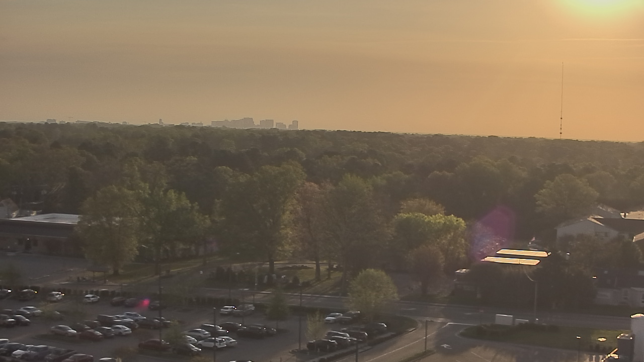 Thumbnail for current weather camera view from Chippenham Hospital in Richmond, Virginia