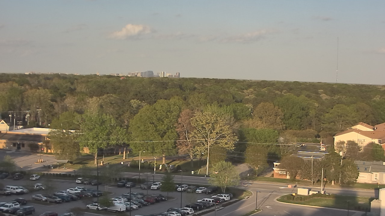 Thumbnail for current weather camera view from Chippenham Hospital in Richmond, Virginia