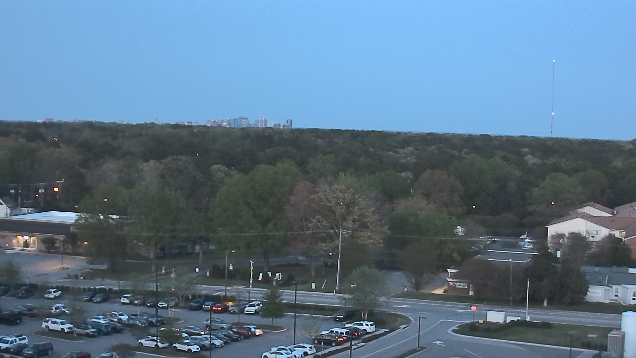 Thumbnail for current weather camera view from Chippenham Hospital in Richmond, Virginia