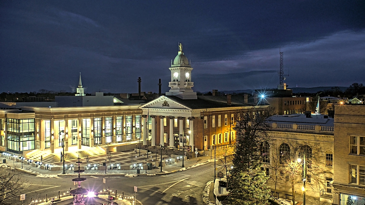 Thumbnail for current weather camera view from Franklin County 11-30 Visitors Center in Chambersburg, Pennsylvania