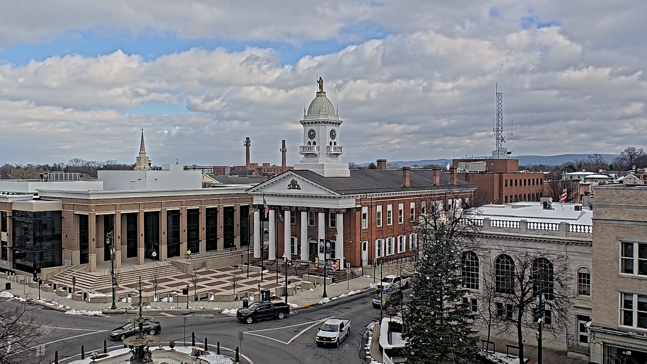 Thumbnail for current weather camera view from Franklin County 11-30 Visitors Center in Chambersburg, Pennsylvania