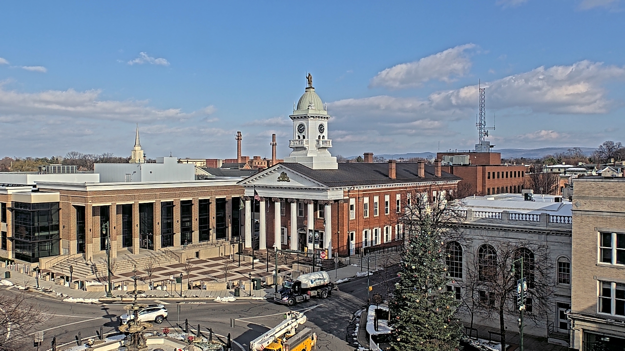 Thumbnail for current weather camera view from Franklin County 11-30 Visitors Center in Chambersburg, Pennsylvania