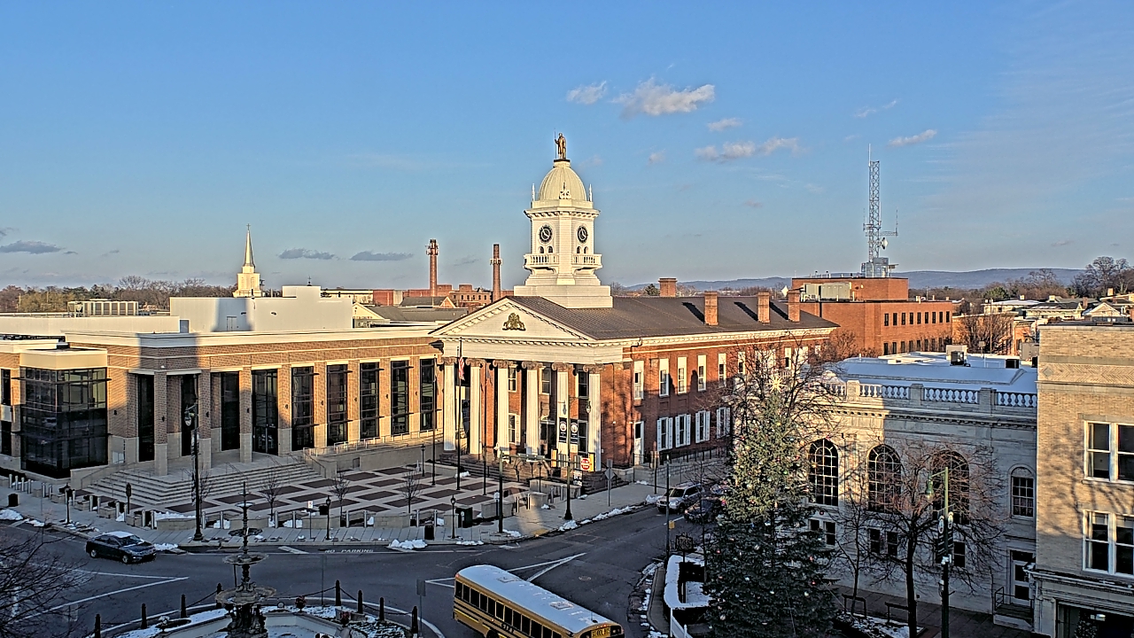Thumbnail for current weather camera view from Franklin County 11-30 Visitors Center in Chambersburg, Pennsylvania