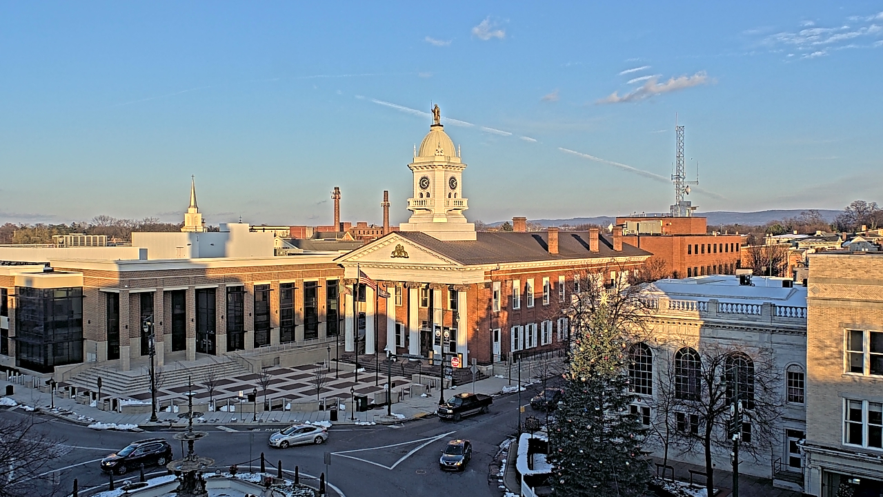 Thumbnail for current weather camera view from Franklin County 11-30 Visitors Center in Chambersburg, Pennsylvania