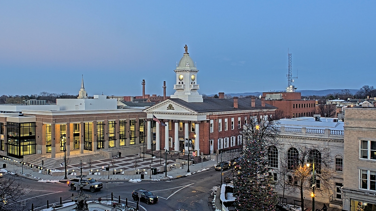 Thumbnail for current weather camera view from Franklin County 11-30 Visitors Center in Chambersburg, Pennsylvania