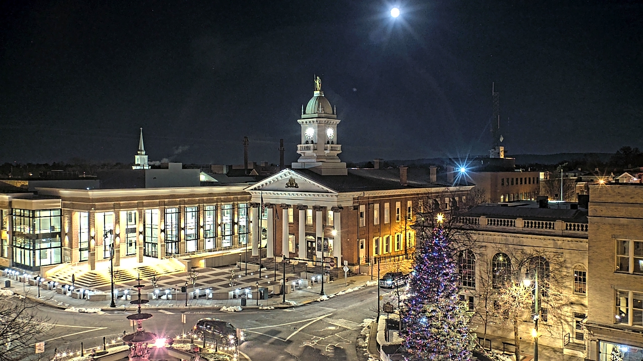 Thumbnail for current weather camera view from Franklin County 11-30 Visitors Center in Chambersburg, Pennsylvania